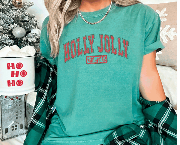 Retro Vintage Holly Jolly Christmas Distressed Trending