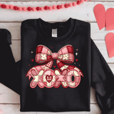 Comfort Colors® XOXO Bow patchwork faux Embroidery Stitch 3d Embossed Valentines Day Shirts, LOVE Heart Faux Embroidery sweatshirts, LOVE Faux Yarn Trending, Faux YARN Shirts, Lovers Gift, MOM gift, Yarn Sweetheart Day